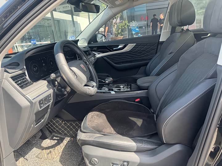 Фото 13 - Hongqi HS5