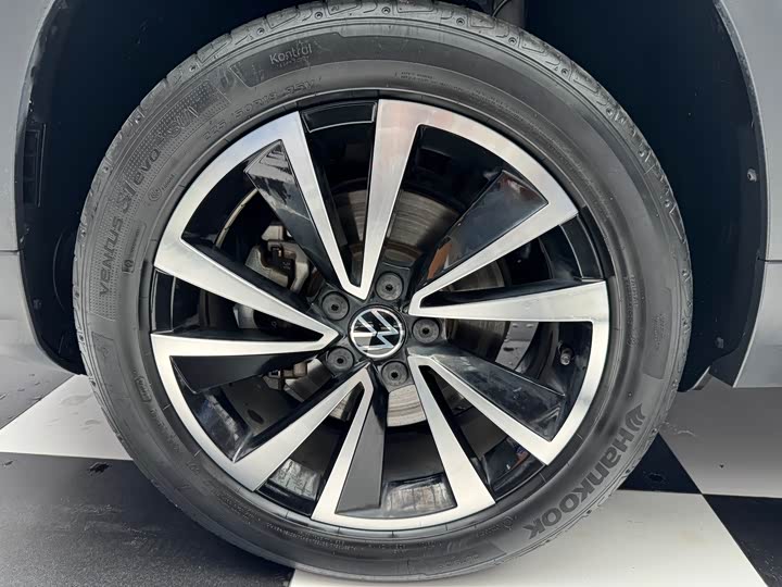 Фото 18 - Volkswagen Tharu