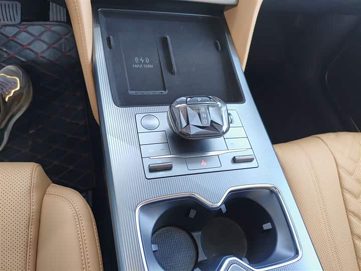 Фото 14 - BYD Song L DM-i Hybrid