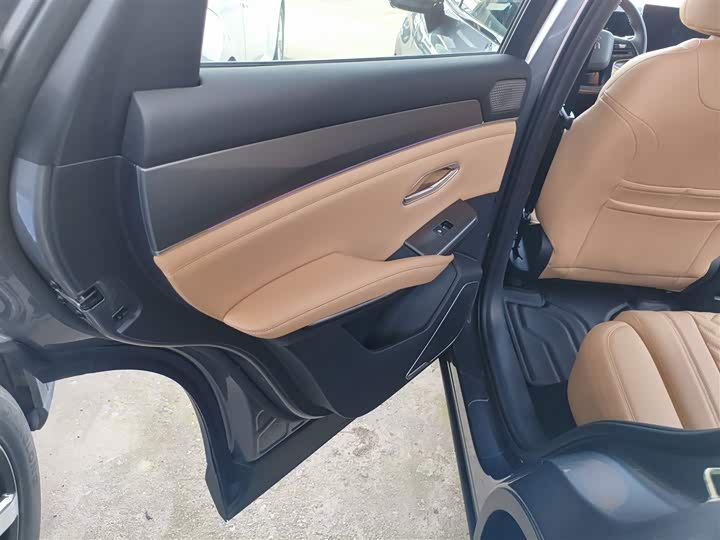 Фото 29 - BYD Song L DM-i Hybrid