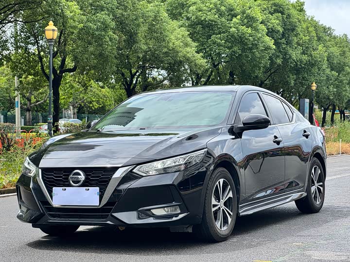 Фото 1 - Nissan Sylphy