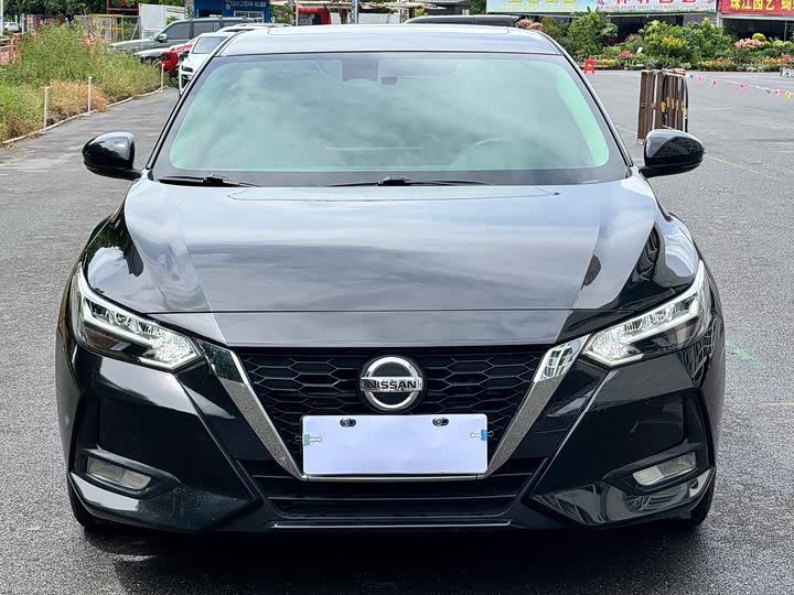 Фото 2 - Nissan Sylphy