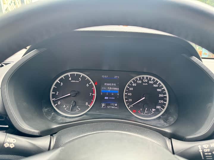 Фото 4 - Nissan Sylphy