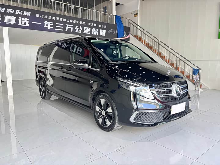 Фото 4 - Mercedes-Benz V-Class