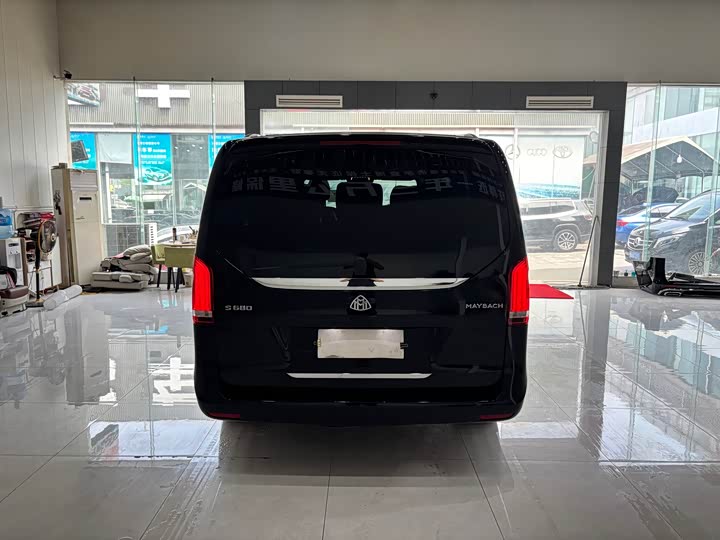 Фото 6 - Mercedes-Benz V-Class