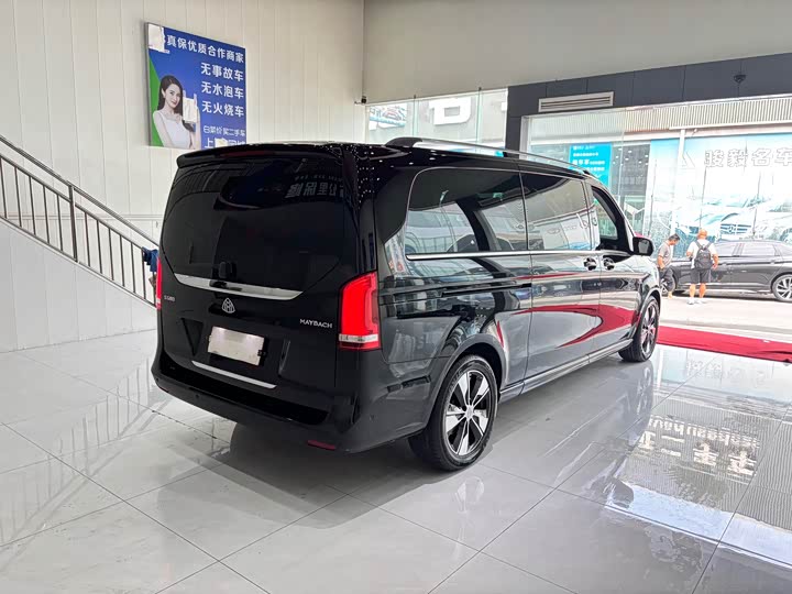 Фото 7 - Mercedes-Benz V-Class