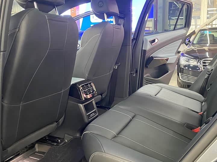 Фото 10 - Volkswagen ID.4 X