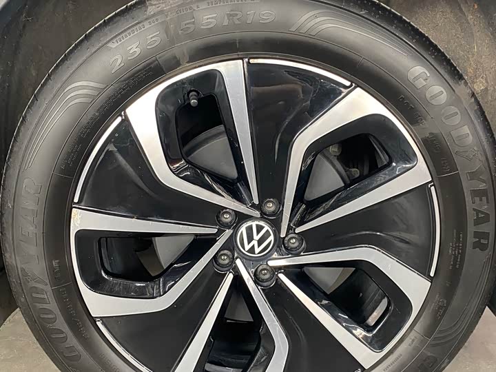Фото 21 - Volkswagen ID.4 X