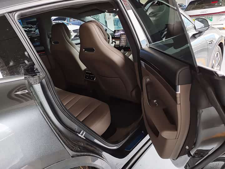 Фото 8 - Luxeed R7