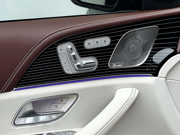 Фото 13 - Mercedes-Benz Maybach GLS