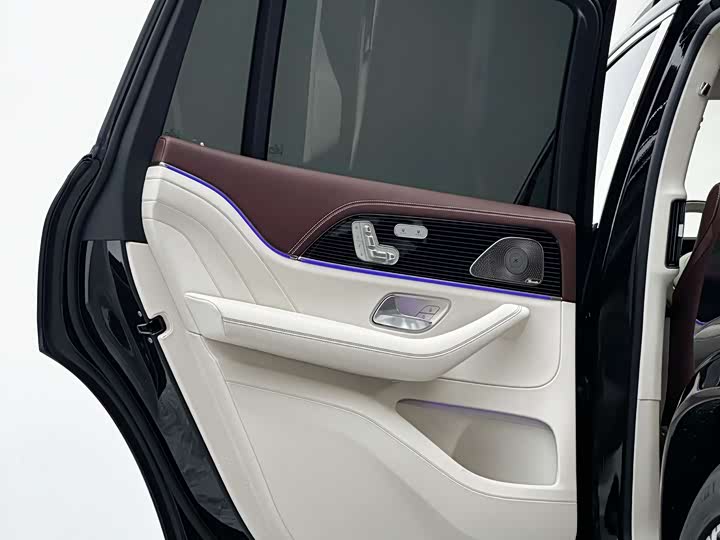 Фото 21 - Mercedes-Benz Maybach GLS