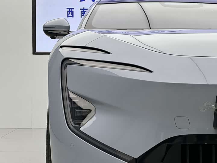 Фото 3 - Avatr 12