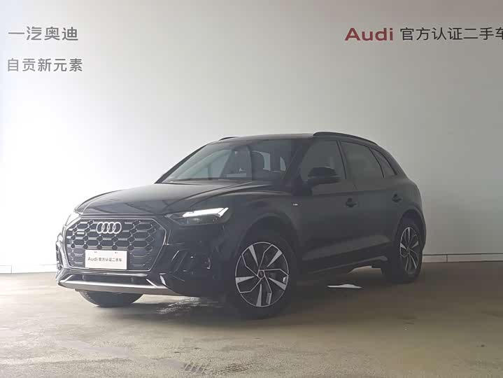 Фото 1 - Audi Q5L