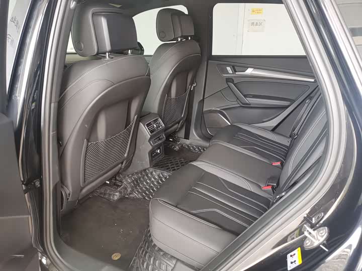 Фото 9 - Audi Q5L