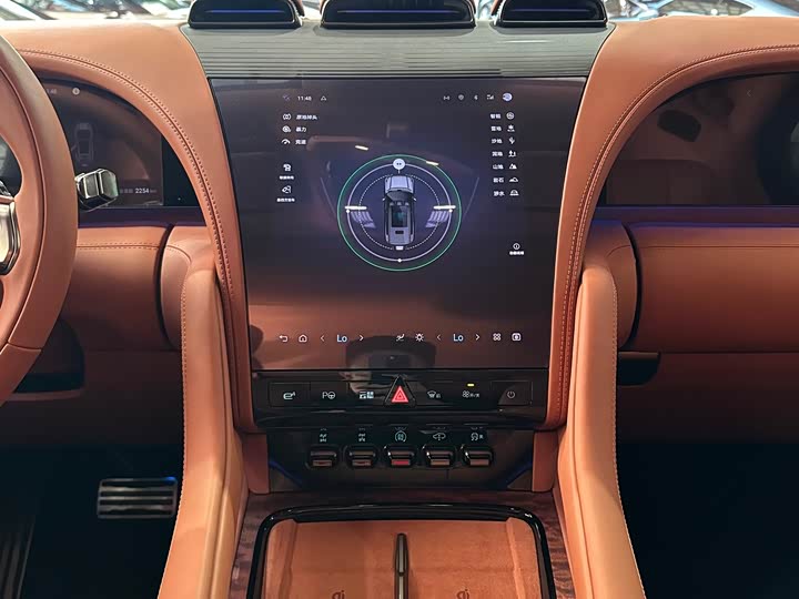 Фото 11 - BYD Yangwang U8