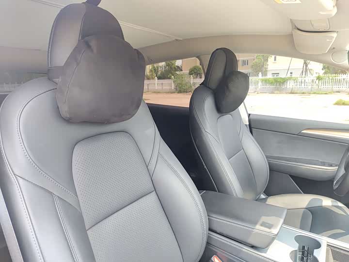 Фото 11 - Tesla Model Y