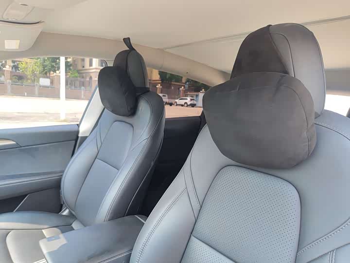 Фото 19 - Tesla Model Y