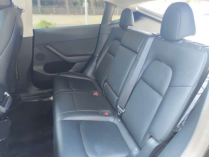 Фото 20 - Tesla Model Y