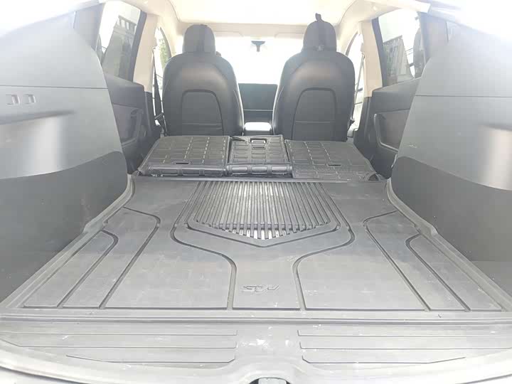 Фото 26 - Tesla Model Y