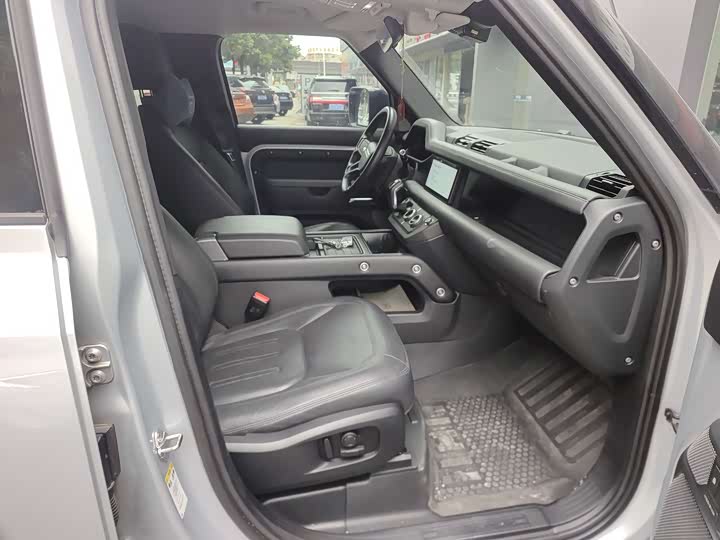 Фото 6 - Land Rover Defender