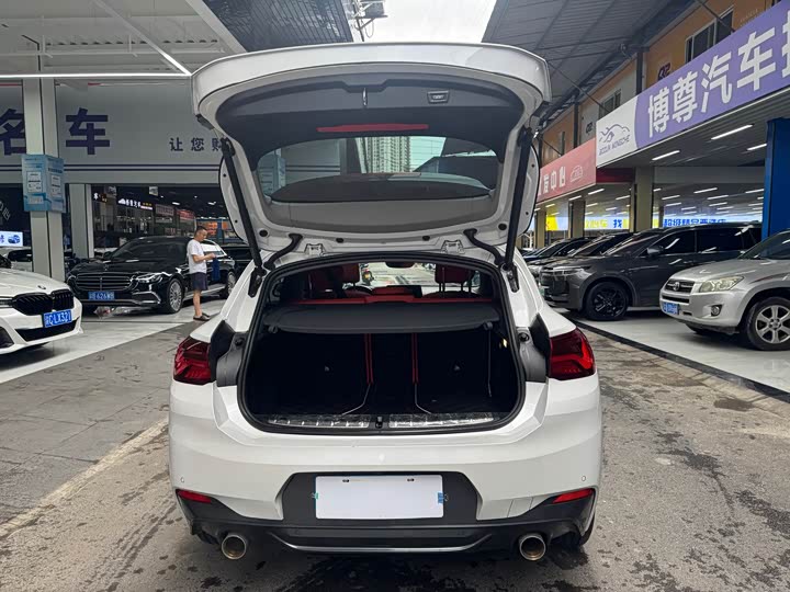 Фото 21 - BMW X2