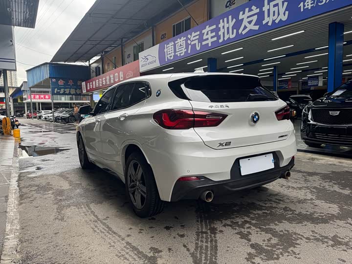 Фото 22 - BMW X2