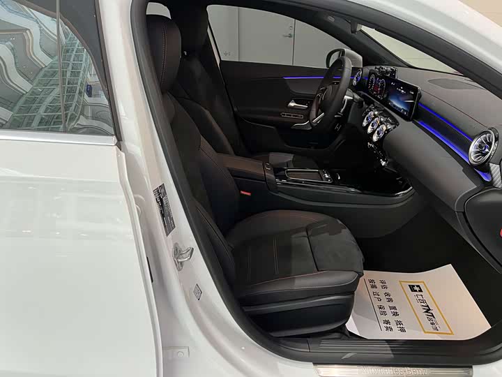 Фото 13 - Mercedes-Benz A-Class