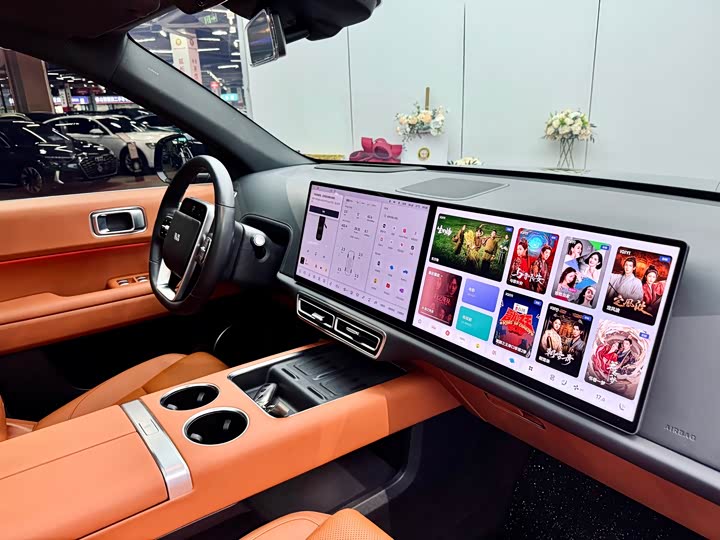 Фото 17 - LiXiang L6