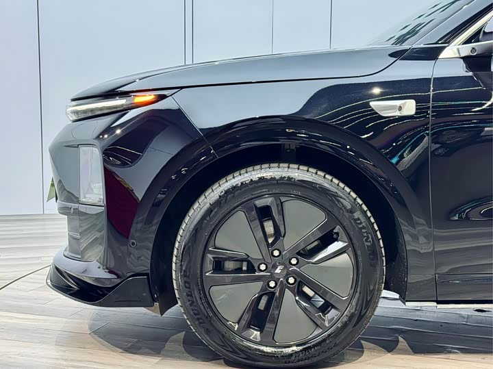 Фото 28 - LiXiang L6