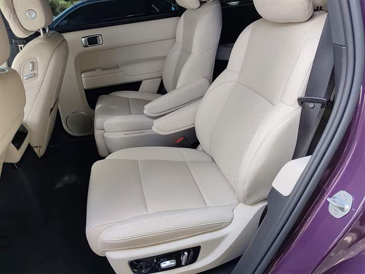 Фото 15 - LiXiang L9