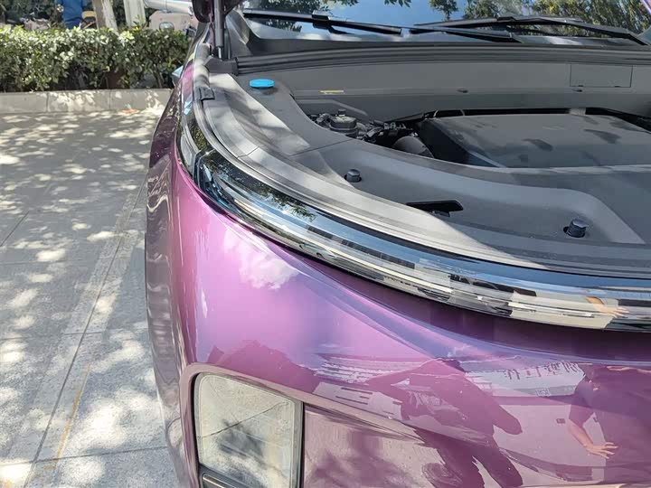 Фото 28 - LiXiang L9