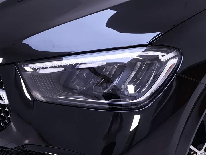Фото 4 - Mercedes-Benz GLE-Class