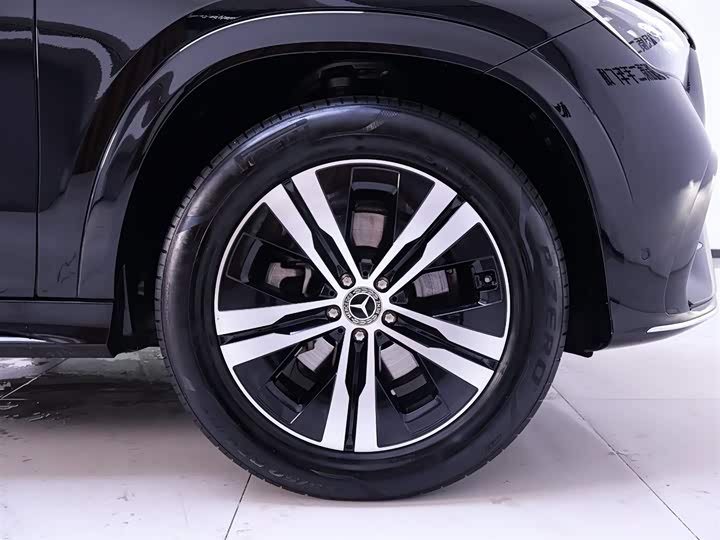 Фото 6 - Mercedes-Benz GLE-Class