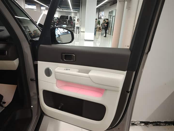 Фото 26 - LiXiang Mega