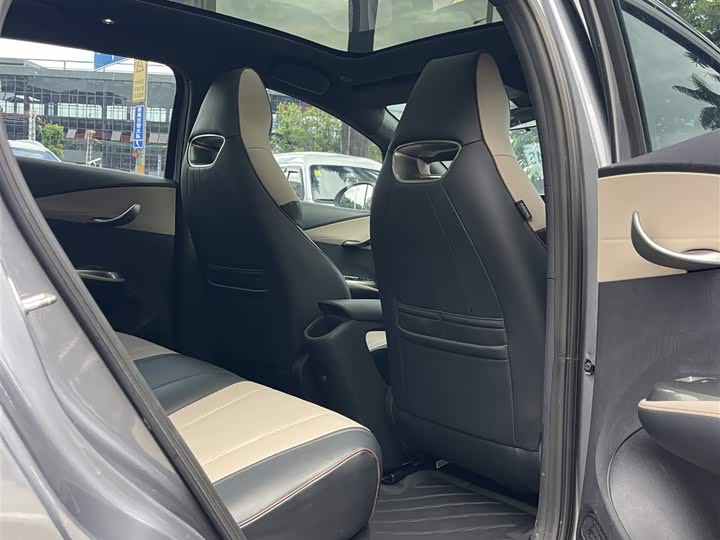 Фото 34 - BYD Dolphin