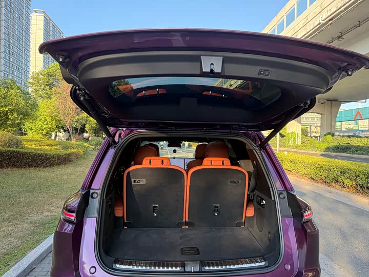 Фото 16 - LiXiang L9