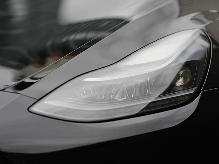 Фото 4 - Tesla Model Y