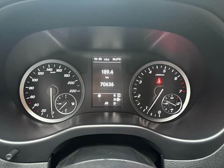 Фото 11 - Mercedes-Benz Vito