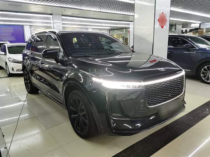 Фото 4 - LiXiang One