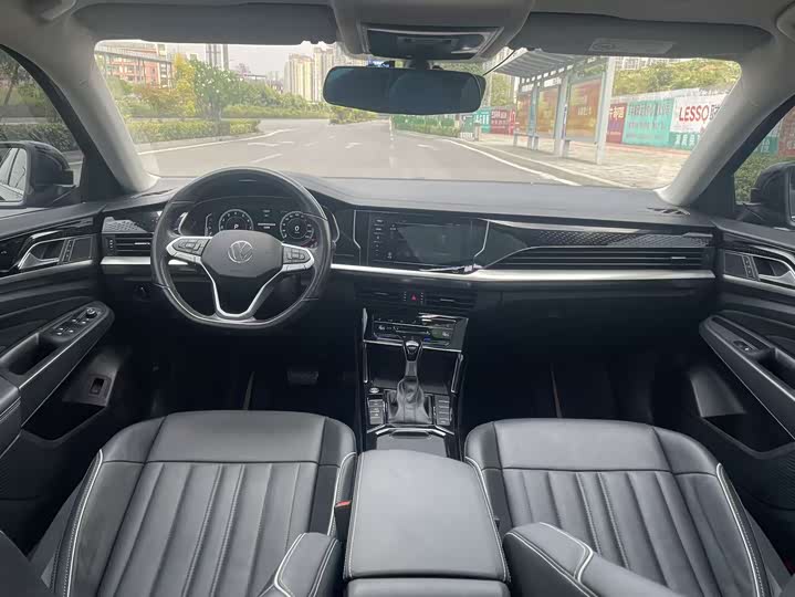 Фото 5 - Volkswagen Passat