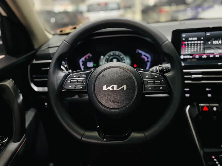 Фото 16 - Kia Sportage GT-line