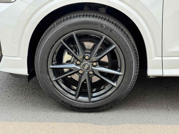 Фото 5 - Audi Q2L