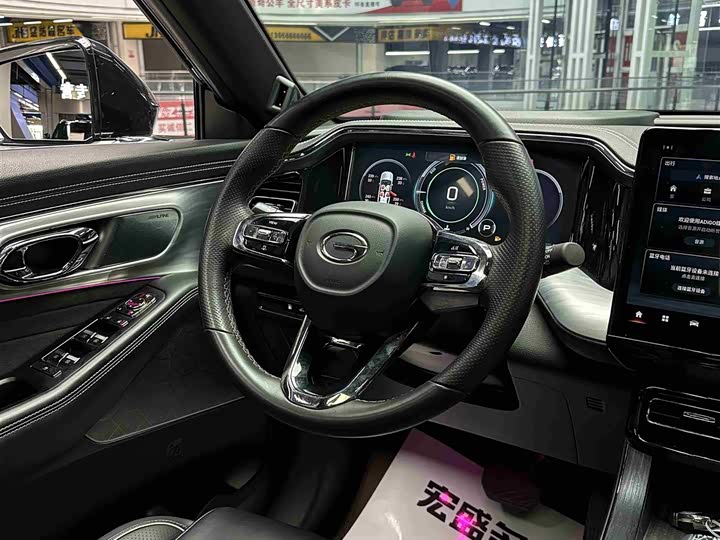 Фото 10 - GAC Trumpchi GS8