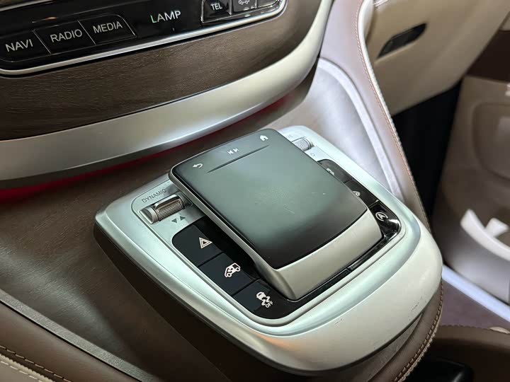 Фото 6 - Mercedes-Benz Vito