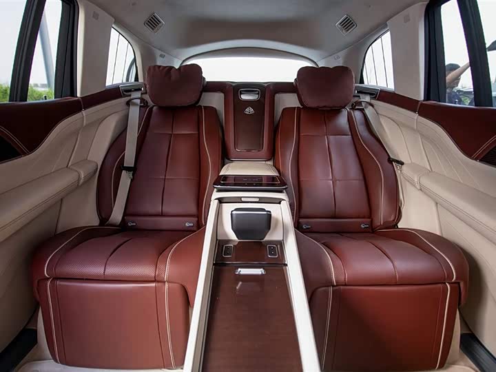 Фото 10 - Mercedes-Benz Maybach GLS