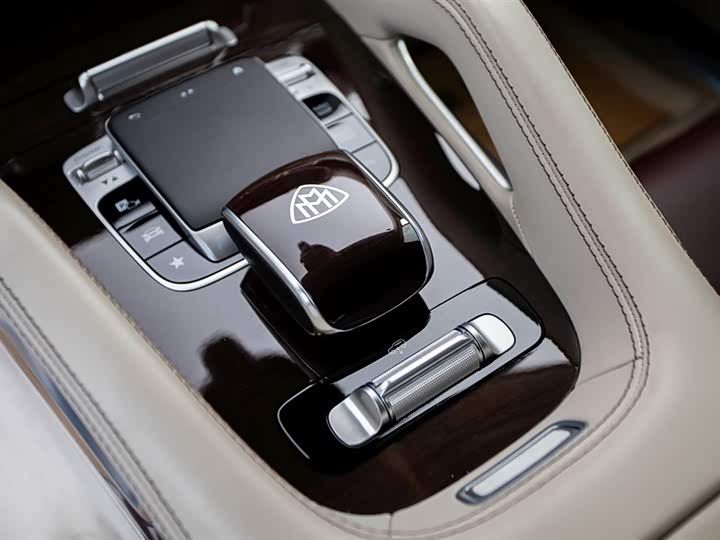 Фото 16 - Mercedes-Benz Maybach GLS