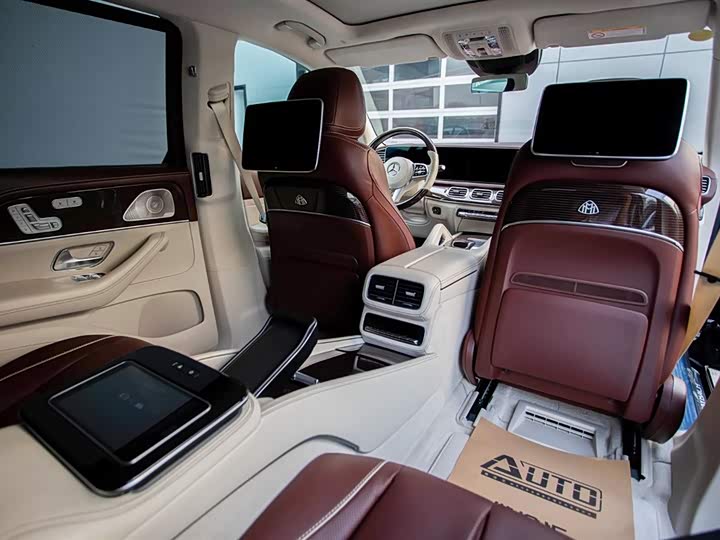 Фото 18 - Mercedes-Benz Maybach GLS