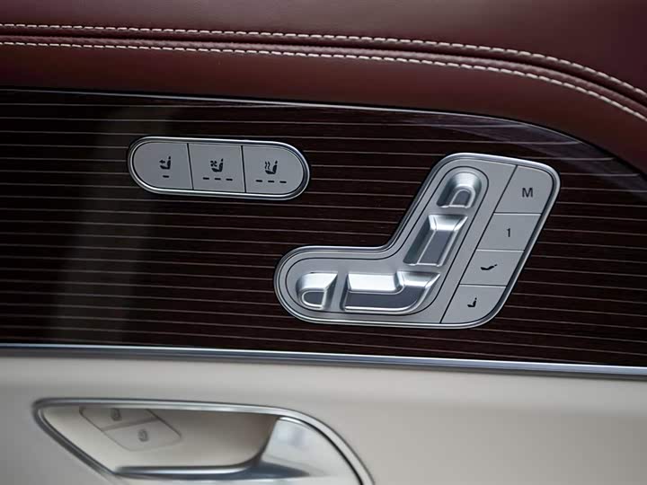 Фото 20 - Mercedes-Benz Maybach GLS