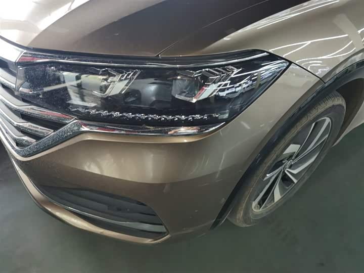 Фото 24 - Volkswagen Viloran