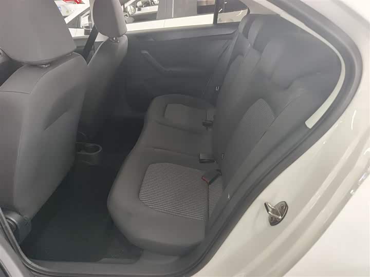 Фото 13 - Volkswagen Santana